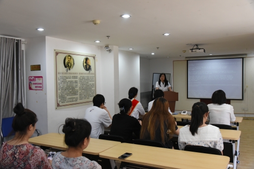 吉林分公司攜手吉林省腫瘤醫(yī)院前往長春市南關(guān)區(qū)新里社區(qū)開展義診活動。醫(yī)護人員們認真解答市民們關(guān)于常見疾病的預(yù)防、治療及康復(fù)等方面的疑問，積極普及健康生活方式和醫(yī)療保健知識。工作人員向居民們宣傳反保險欺詐、防范非法集資等相關(guān)金融知識。